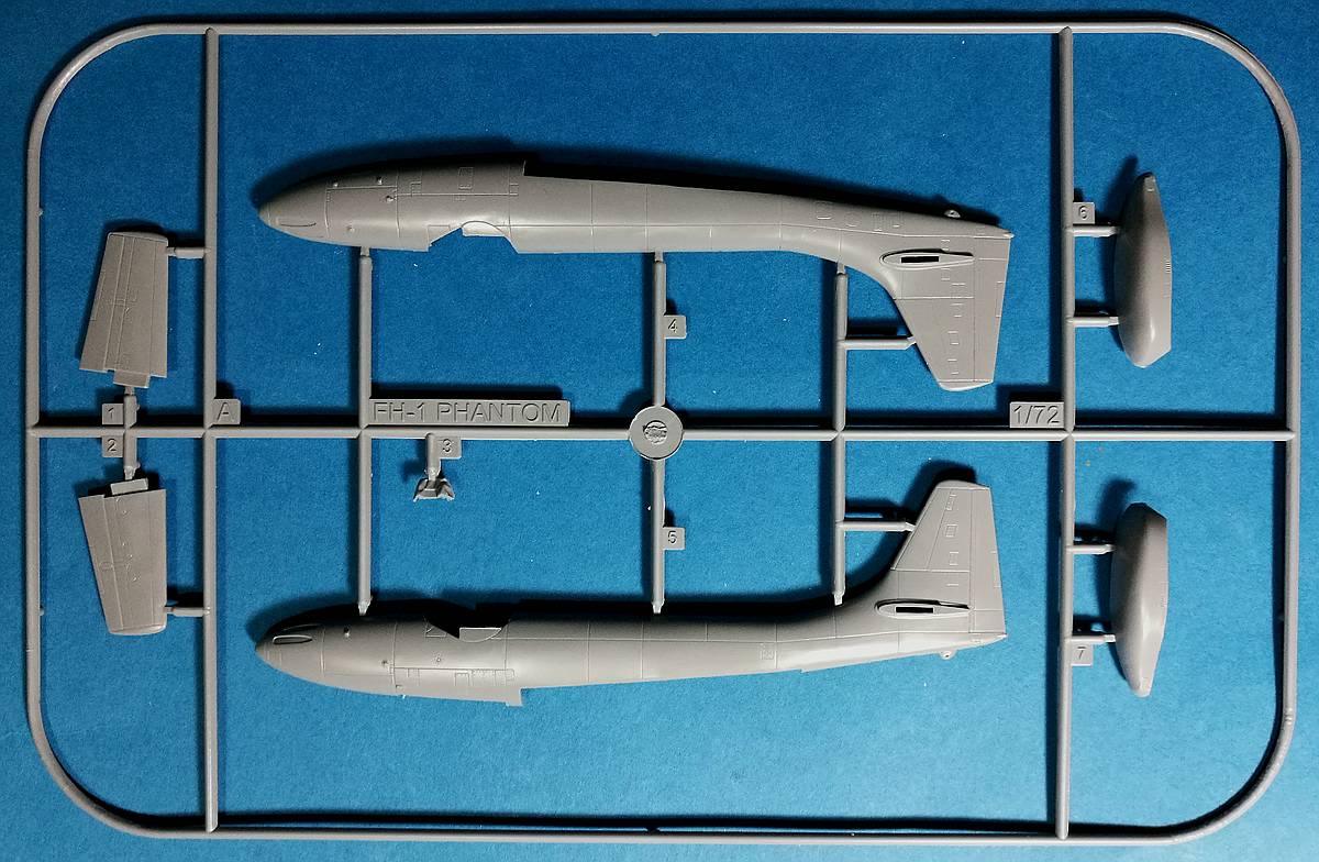 Special-Hobby-SH-72297-FH-1-Phantom-32 FH-1 Phantom "Demonstration Teams and Trainers" in 1:72 von Special Hobby # SH 72297