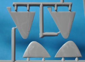 KoPro-73170-Spitfire-Mk.-IX-Floatplane-15-300x217 KoPro 73170 Spitfire Mk. IX Floatplane (15)