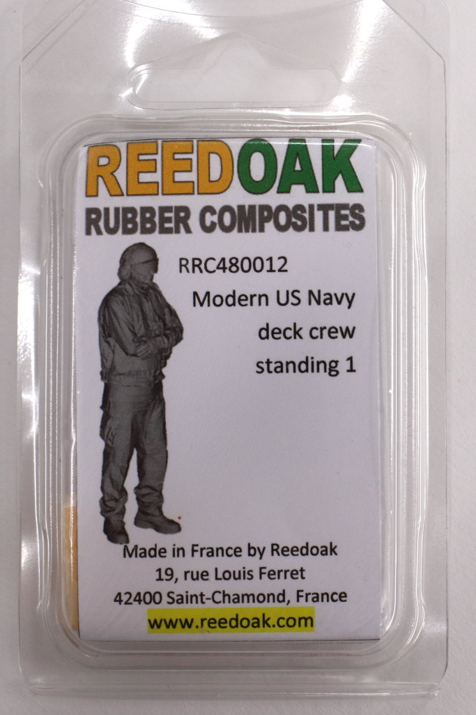 Review_Reedoak_Carrier-Crew_17 Carrier Deck Crew (verschiedene Figuren) - Reedoak - 1/48