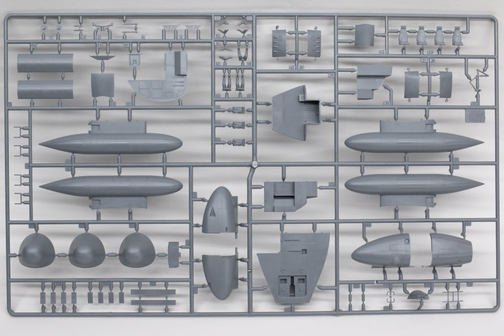 Review_Zvezda_C-130H_21 C-130H Hercules - Zvezda 1/72