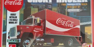 AMT Ford Louisville Short Hauler „Coca Cola“ in 1:25