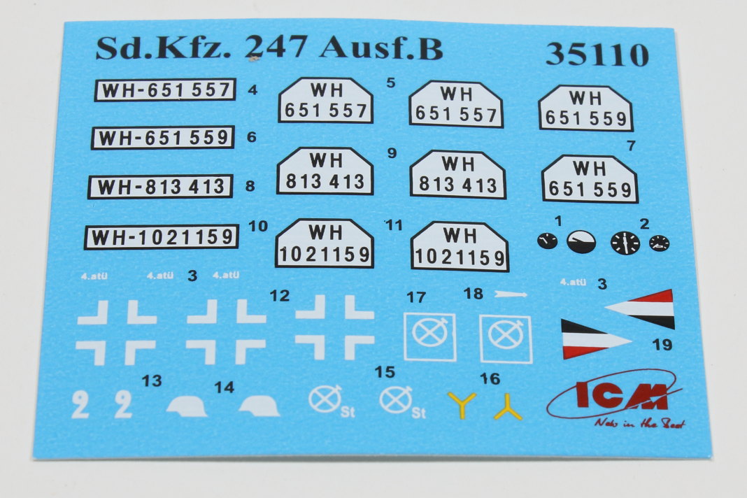 IMG_0036 Sd.Kfz.247 Ausf.B 1:35 ICM (#35110)