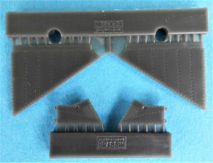 Eduard-648446-Tempest-Mk.-V-undercarriage-BRONZE-7-300x230 Eduard 648446 Tempest Mk. V undercarriage BRONZE (7)