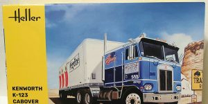 Kenworth K-123 Cabover Truck in 1:43 von Heller #80793