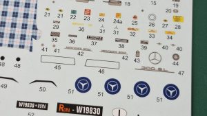 Revell-05614-Mercedes-Benz-300-SL-24-300x169 Revell 05614 Mercedes Benz 300 SL (24)